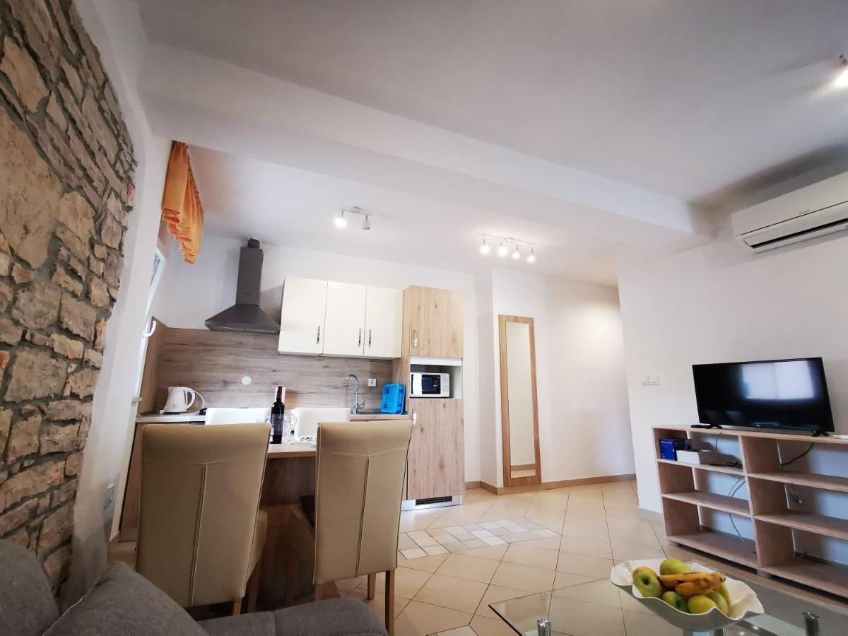 Meressa Paolia Apartments Novigrad  Exterior photo