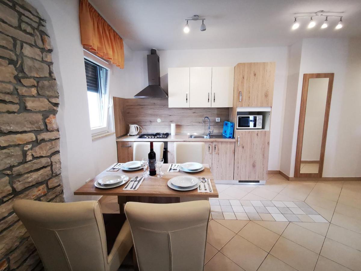 Meressa Paolia Apartments Novigrad  Exterior photo