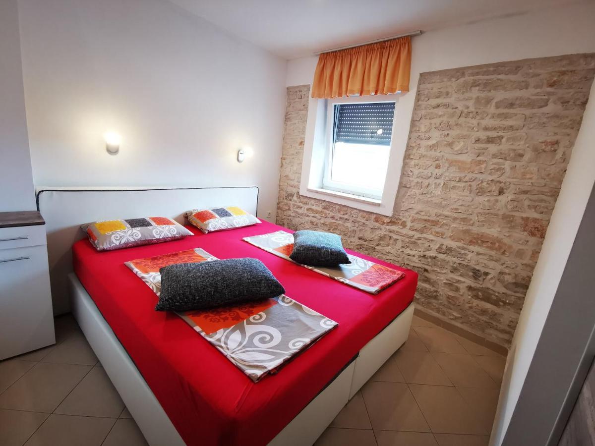 Meressa Paolia Apartments Novigrad  Exterior photo